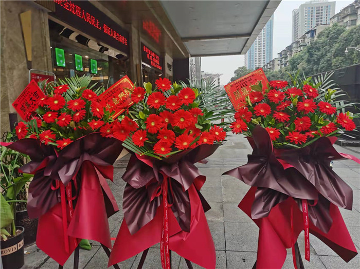 四川中青旅綿陽分社、綿陽市中旅假日旅行社、綿陽自來文化傳播有限公司24H自助售貨服務(wù)盛大開業(yè)